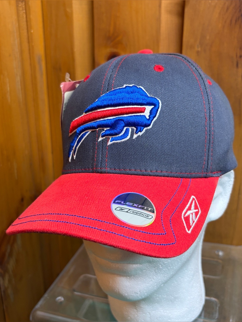 NWT Vintage Reebok NFL Gridiron Classic Buffalo Bills Flexfit Hat Cap Dark Navy